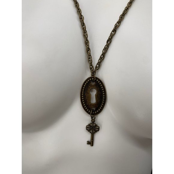 Vintage Lock and Key Style Necklace Lock and Key Pendant  25" length Brass Tones - Picture 2 of 5